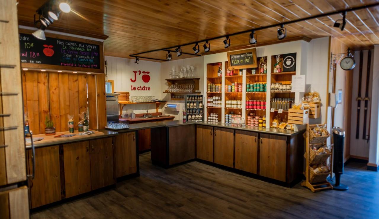Domaine Steinbach Cidrerie B&B Distillerie Saint-Pierre-de-l'Ile-d'Orleans Экстерьер фото