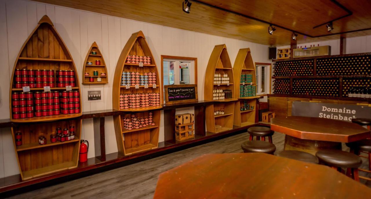 Domaine Steinbach Cidrerie B&B Distillerie Saint-Pierre-de-l'Ile-d'Orleans Экстерьер фото